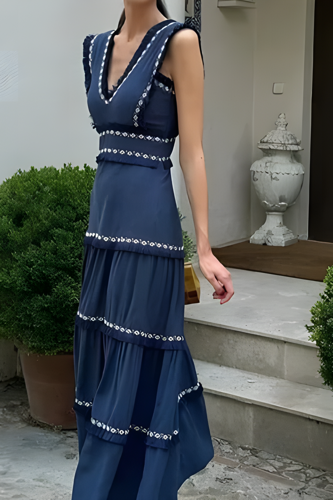 Lidija | Marineblaues Detailkleid