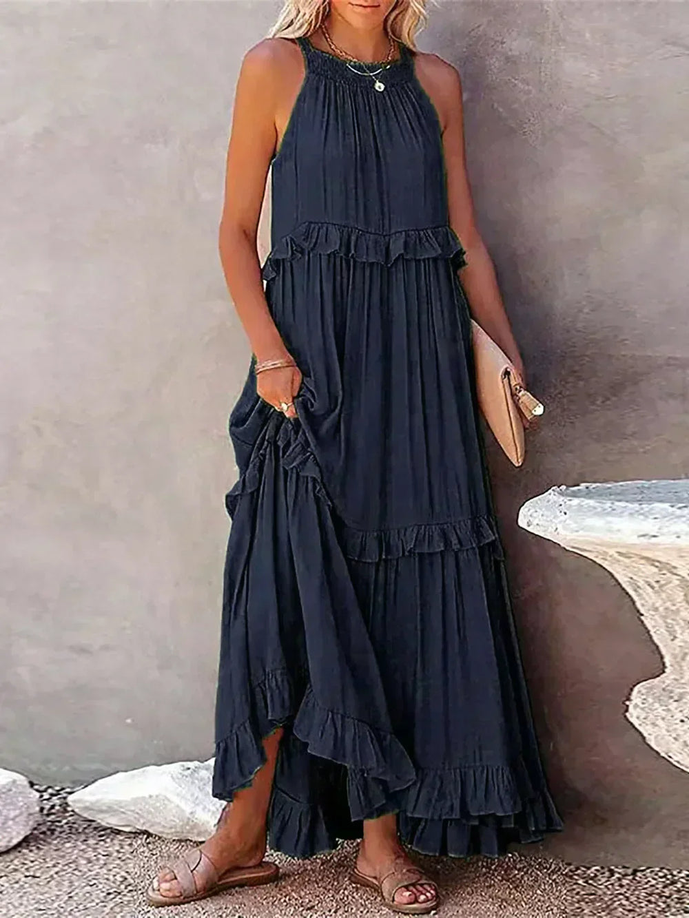 Sarah | Maxikleid mit Rüschen und Halterneck