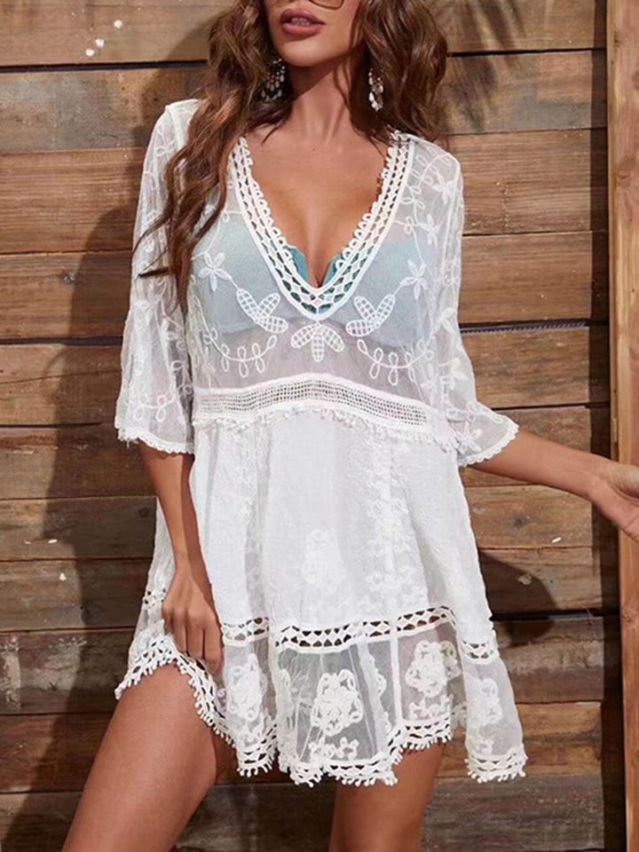 Lockeres Spitzen-Strandkleid als Bikini-Überwurf fürs Urlaubsfeeling