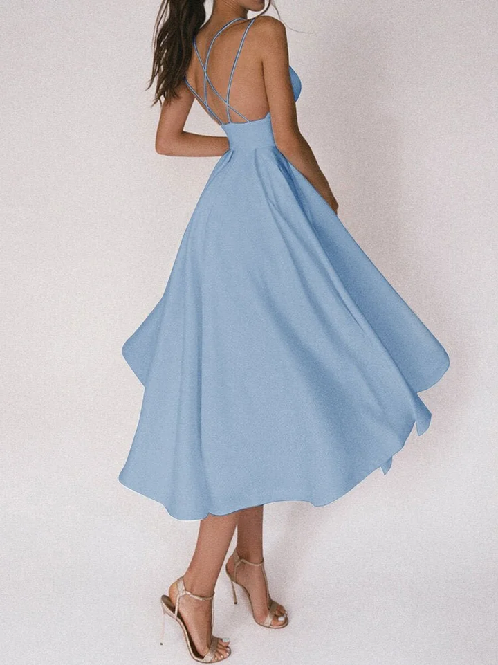Simona - Partykleid mit Trägern und tiefem V-Ausschnitt