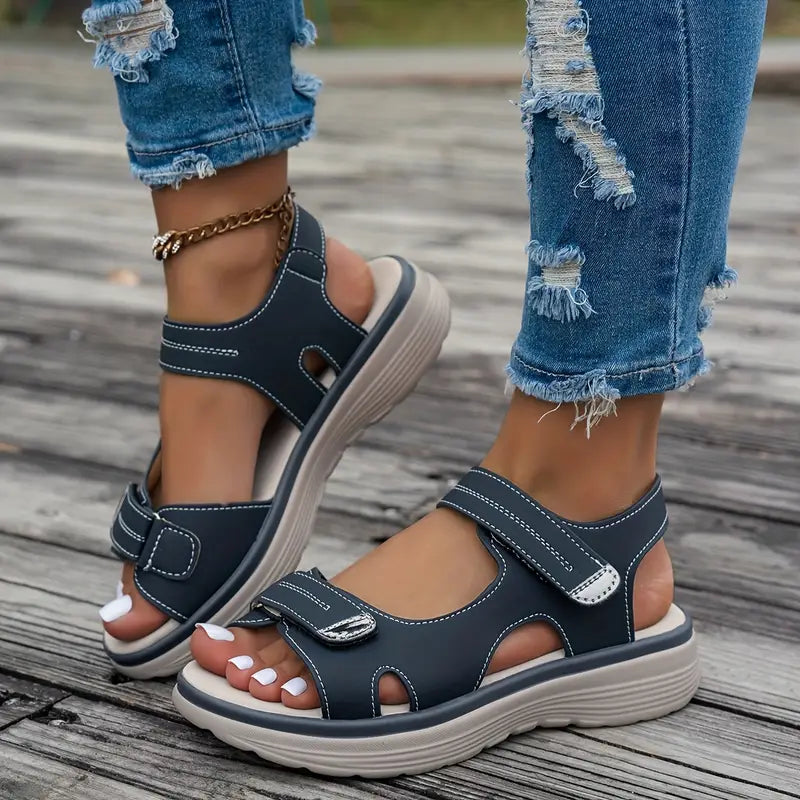 Alia™ | Bequeme Keilabsatz-Sandalen mit Knöchelriemen