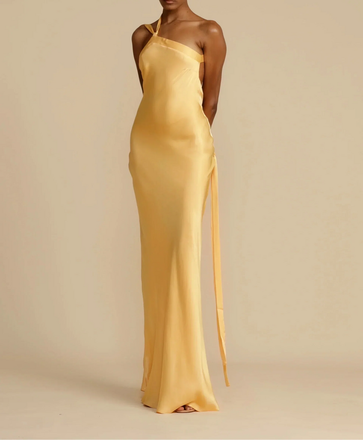 Langes Satinkleid mit asymmetrischem Ein-Schulter-Design und offenem Rücken