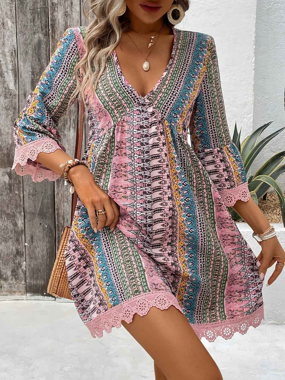 Sofie | V-Ausschnitt Kleid mit Spitzenbesatz