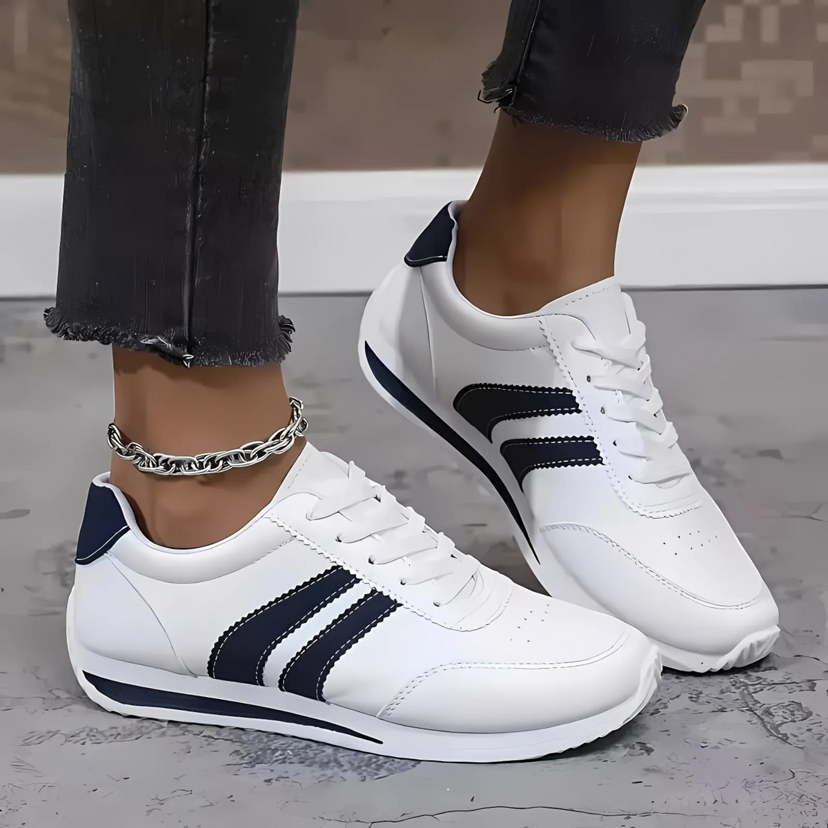 Lettie Handgefertigte Damen-Sneaker aus Leder - Blau