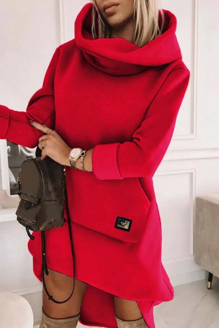 Stylisches Kleid mit Patchwork und Wasserfallausschnitt