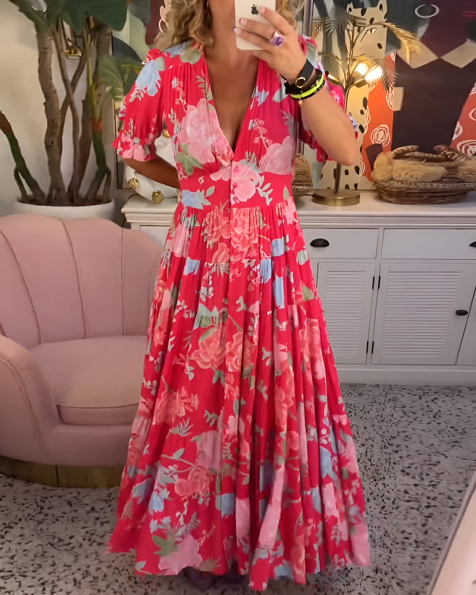 Carine | Kleid mit V-Ausschnitt, Taschen und Blumenmuster