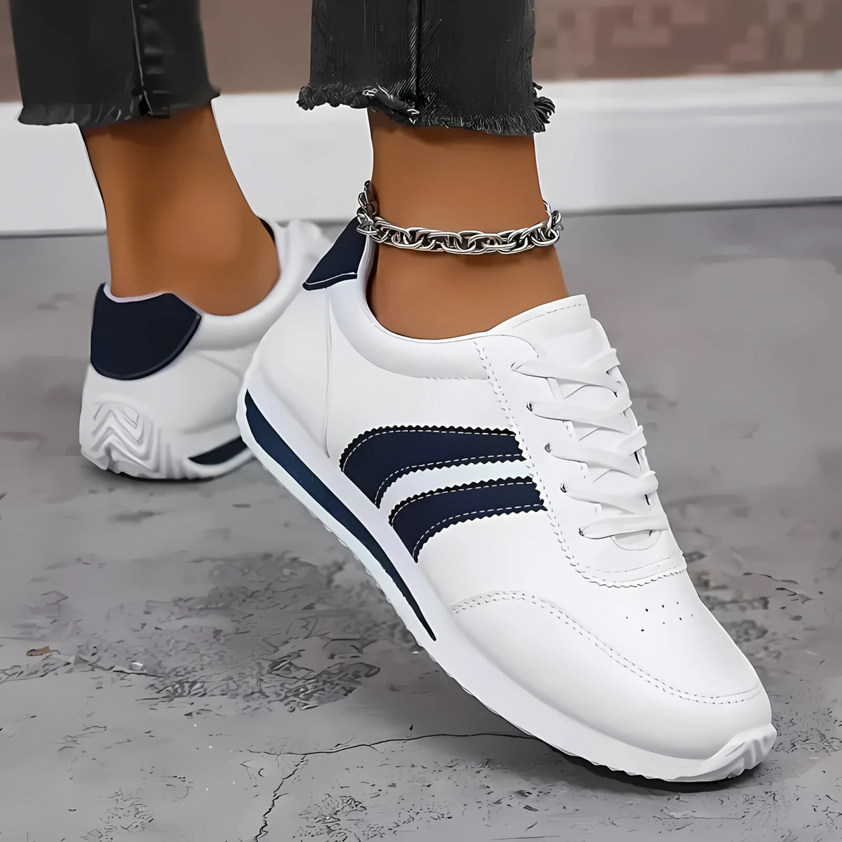 Lettie Handgefertigte Damen-Sneaker aus Leder - Blau