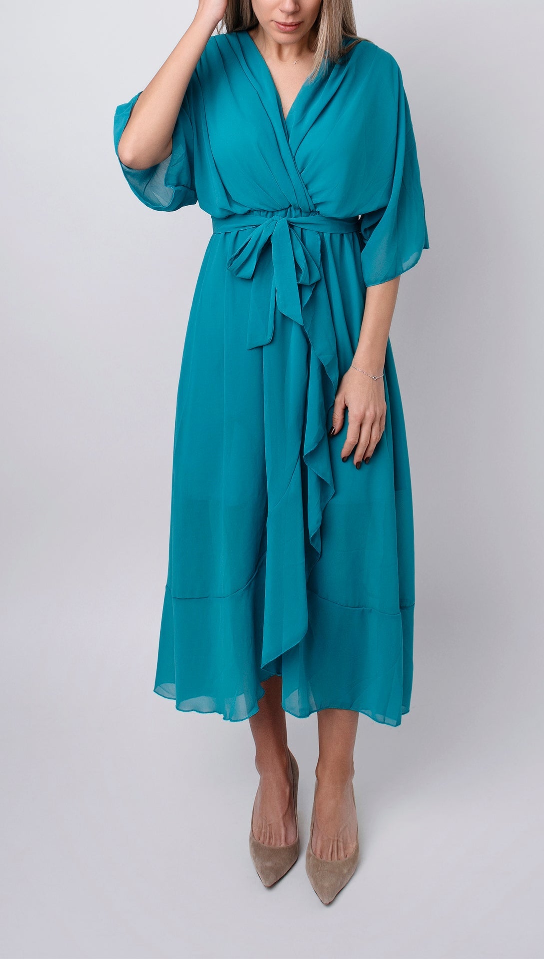 Monica – Elegantes Chiffonkleid mit V-Ausschnitt