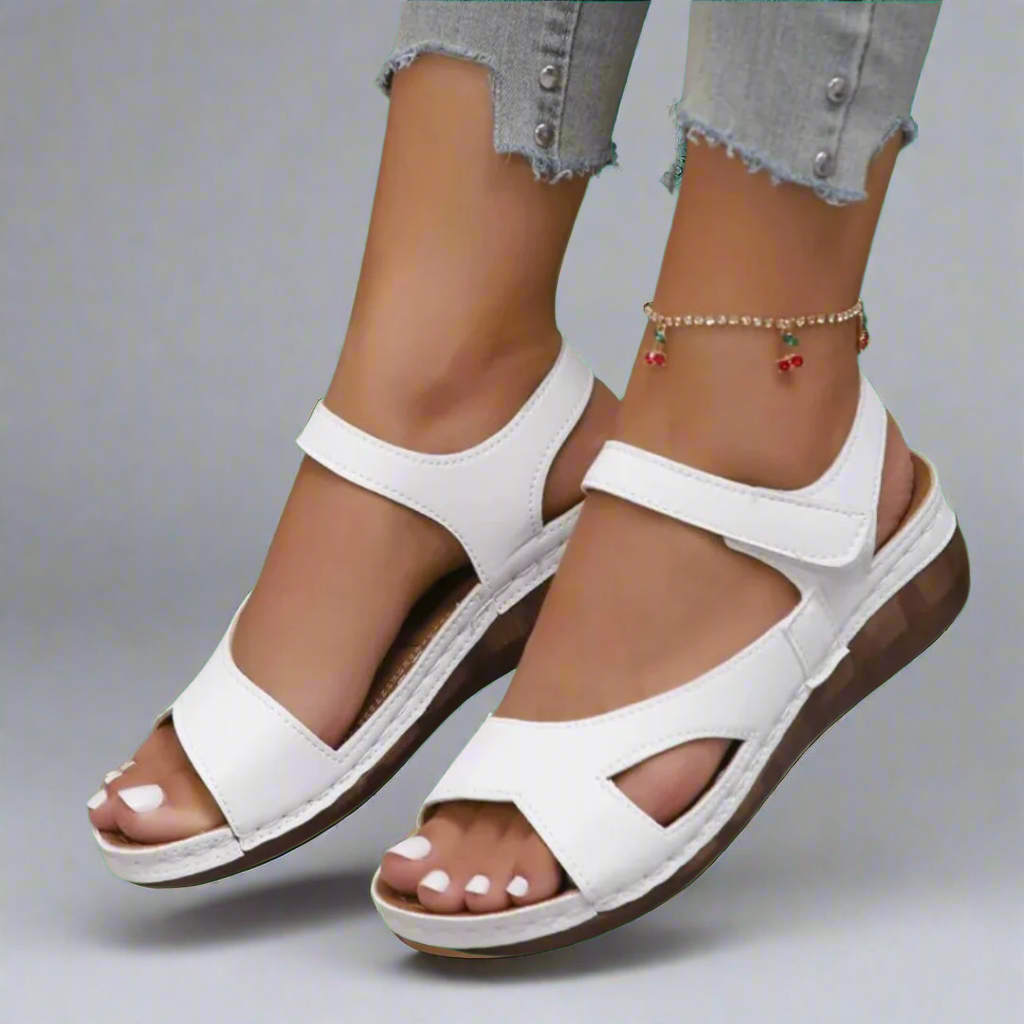 Tine™ | Handgefertigte Wedgesandalen aus Premium-Material