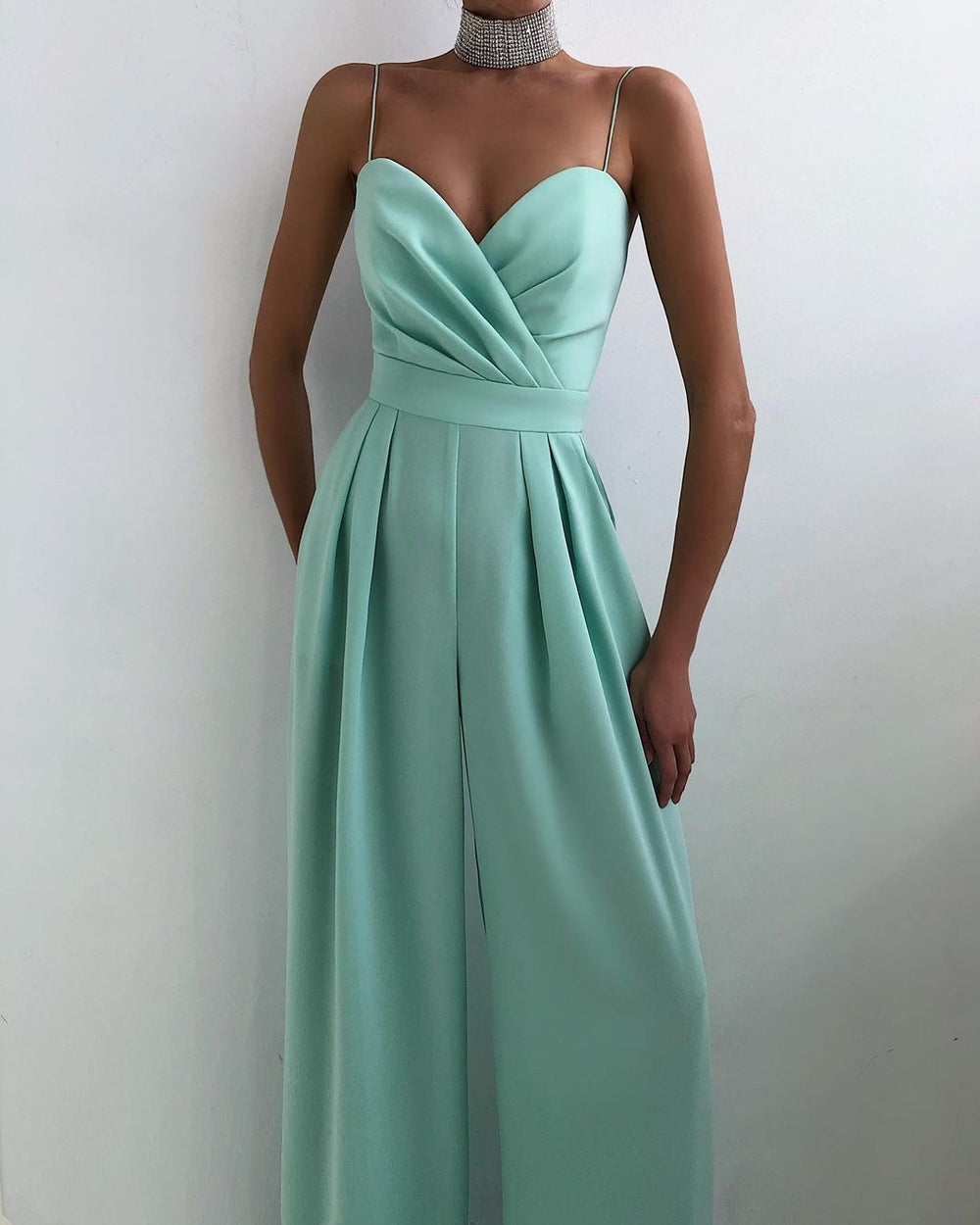 Rebecca | Overall mit geradem Bein, hoher Taille und feinen Trägern