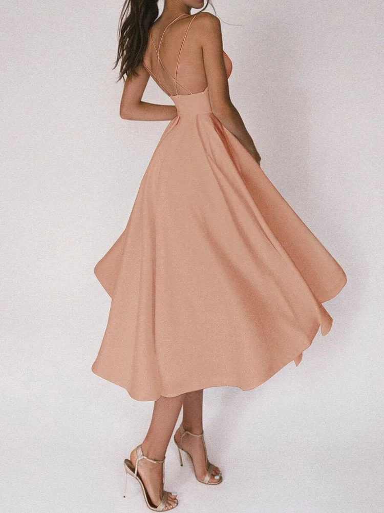 Simona - Partykleid mit Trägern und tiefem V-Ausschnitt