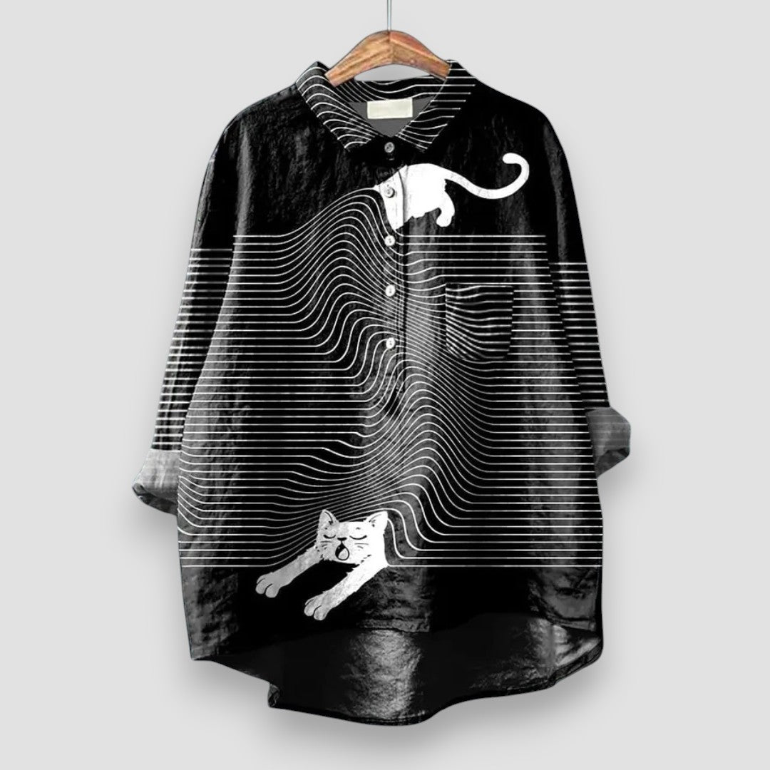 Vespera™ | Verspielte Welpenmuster Bluse