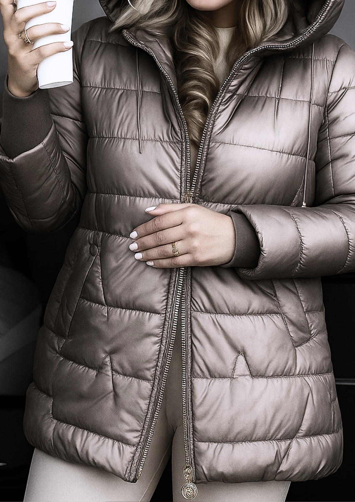 Lira Eleganter Wintermantel mit Kapuze und Wattierung - Kupfer