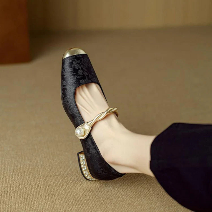 Elva Pumps mit Perlen-Detail - Schwarz