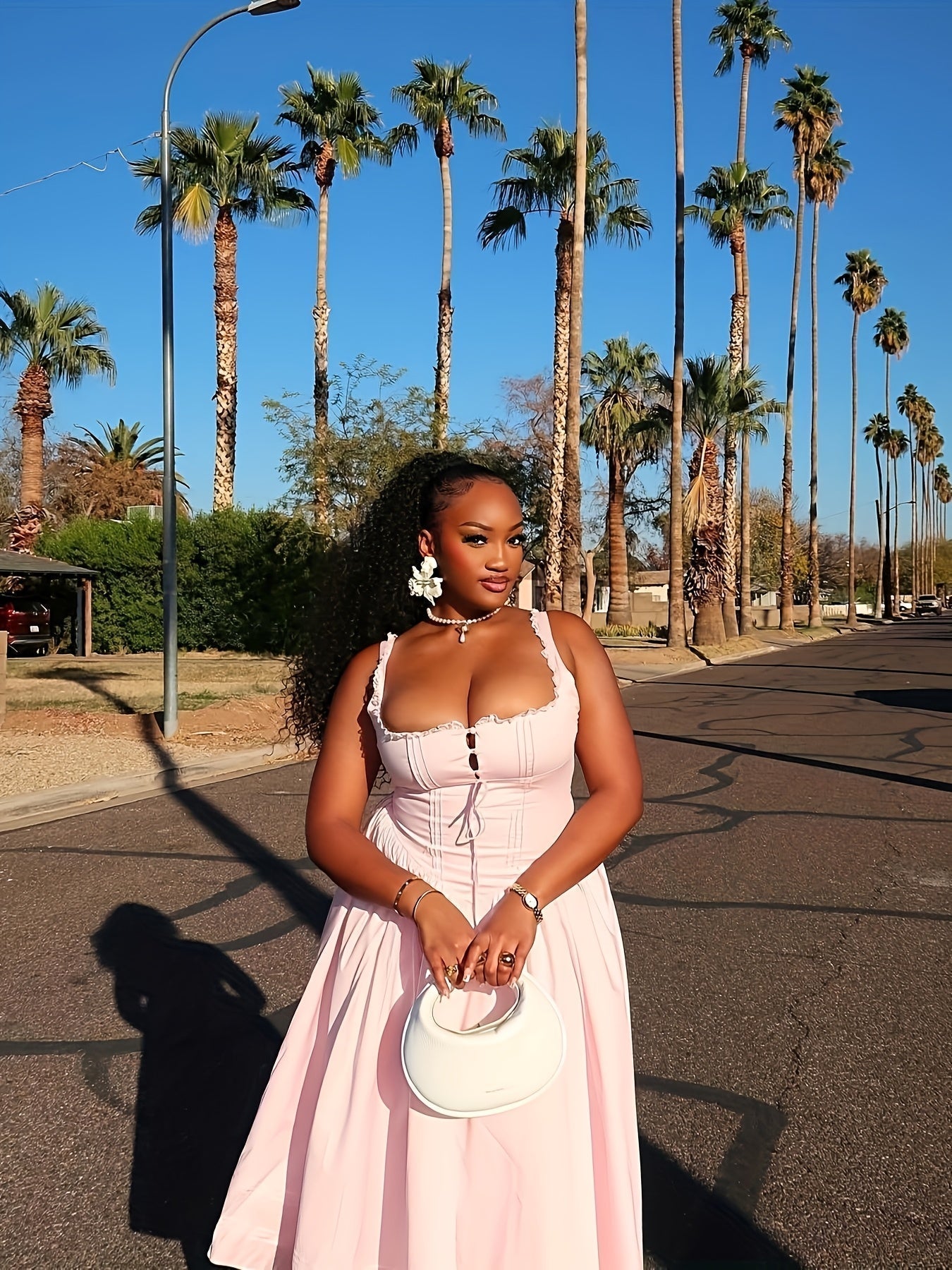 Celeste | Trägerloses ausgestelltes Kleid