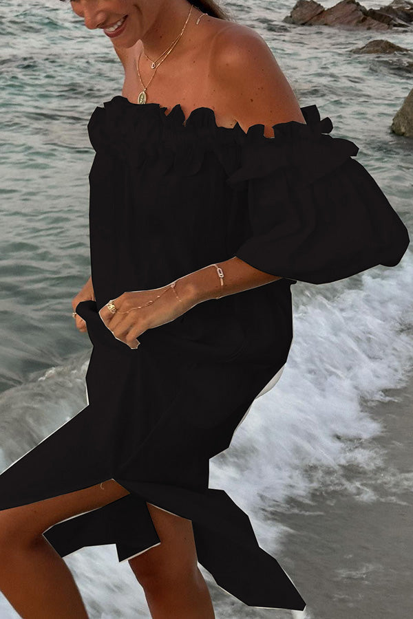 Schulterfreies Midikleid mit voluminösem Volant und Puffärmeln