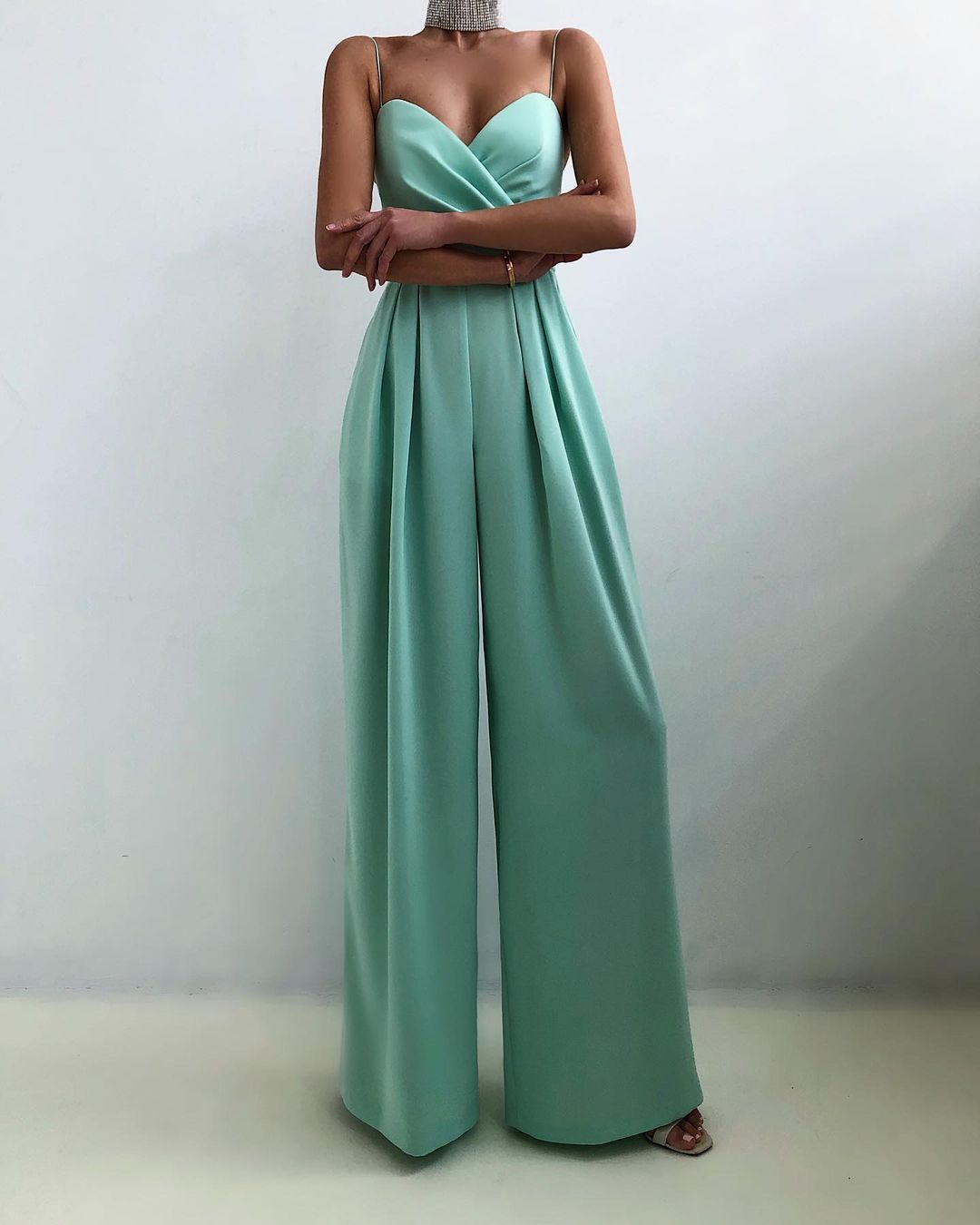Rebecca – Overall mit geradem Bein, hoher Taille und feinen Trägern