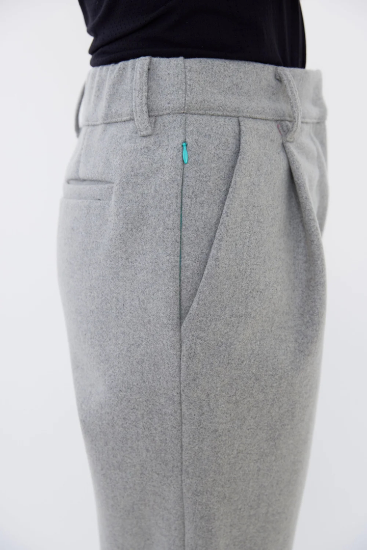 Leona | Hose in Hellgrau