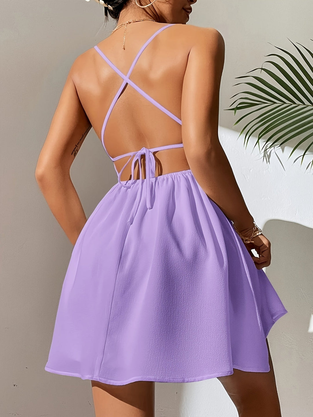 Celina | Kleid mit gekreuztem Rücken und ausgestelltem Rock