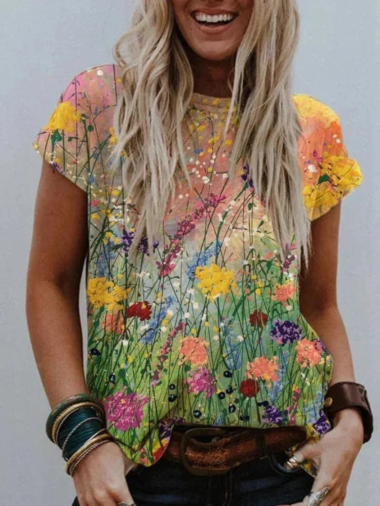 Bequemes T-Shirt mit floraler Kunstmalerei