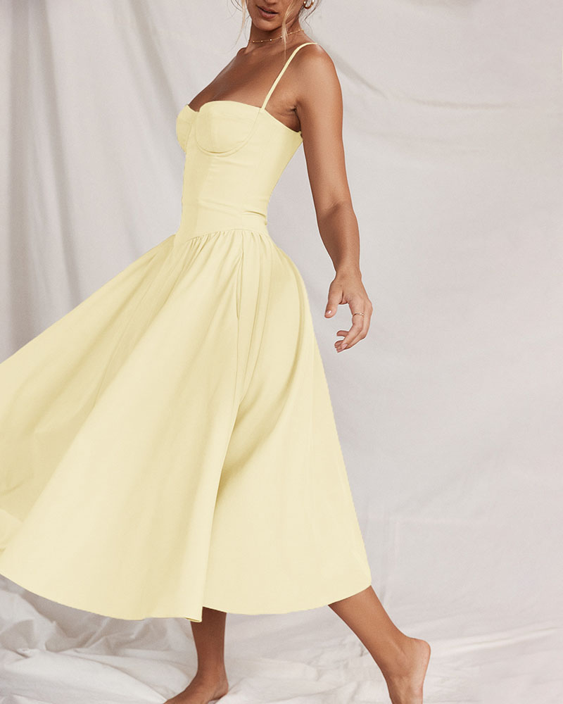 Queralt | Trägerkleid mit Taillenschnitt