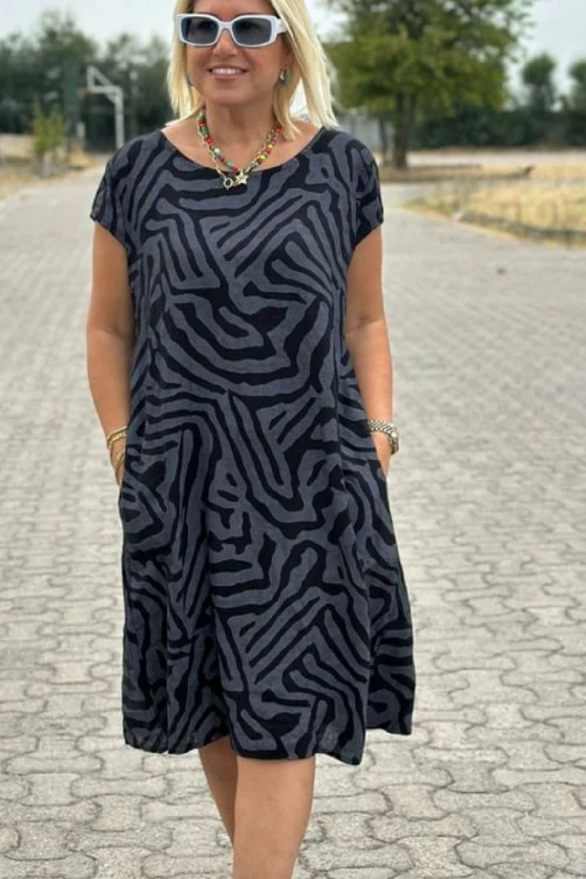 Nelia™ | Sommerkleid mit Rundhalsausschnitt und Vintage-Print