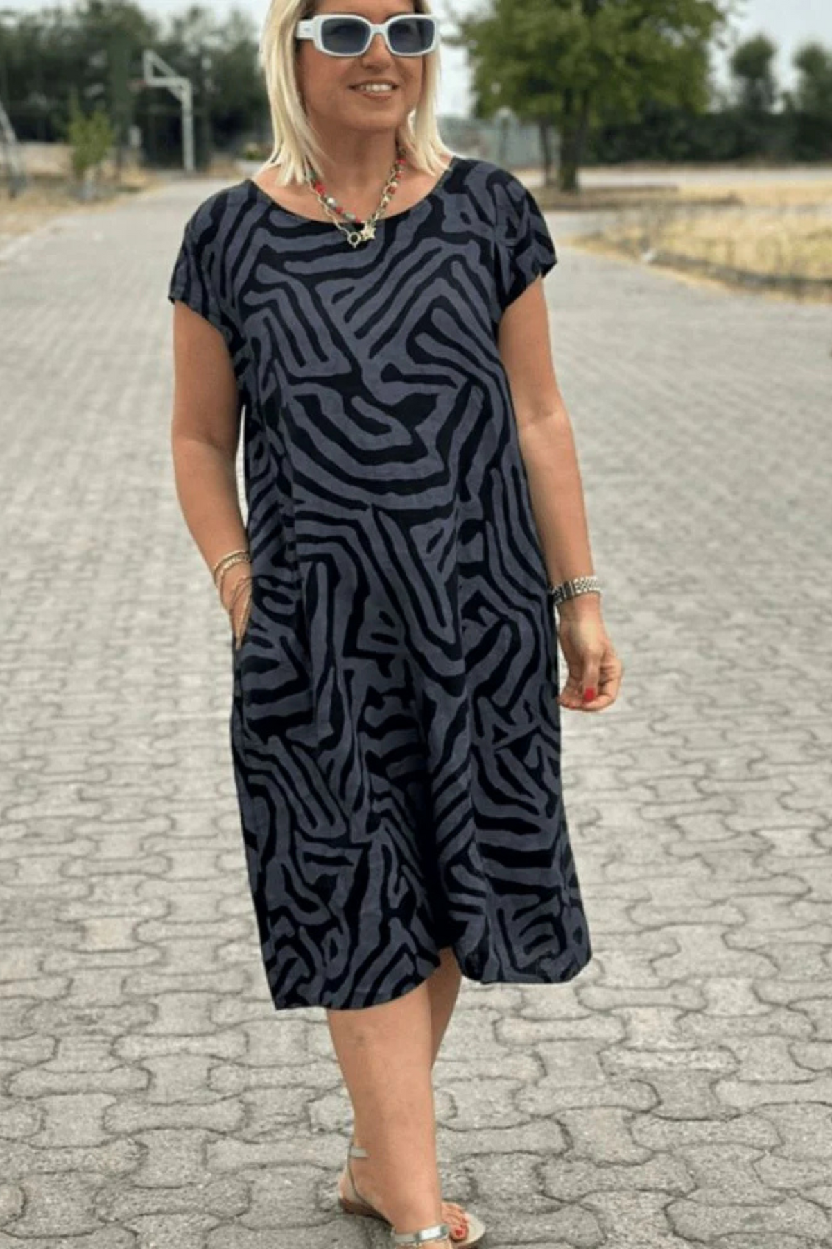 Nelia™ | Sommerkleid mit Rundhalsausschnitt und Vintage-Print