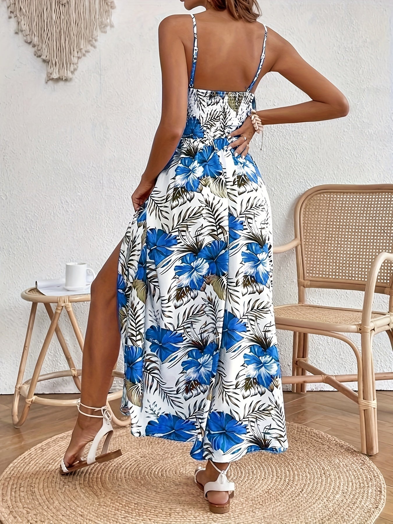 Lorelei – Elegantes Blumenkleid