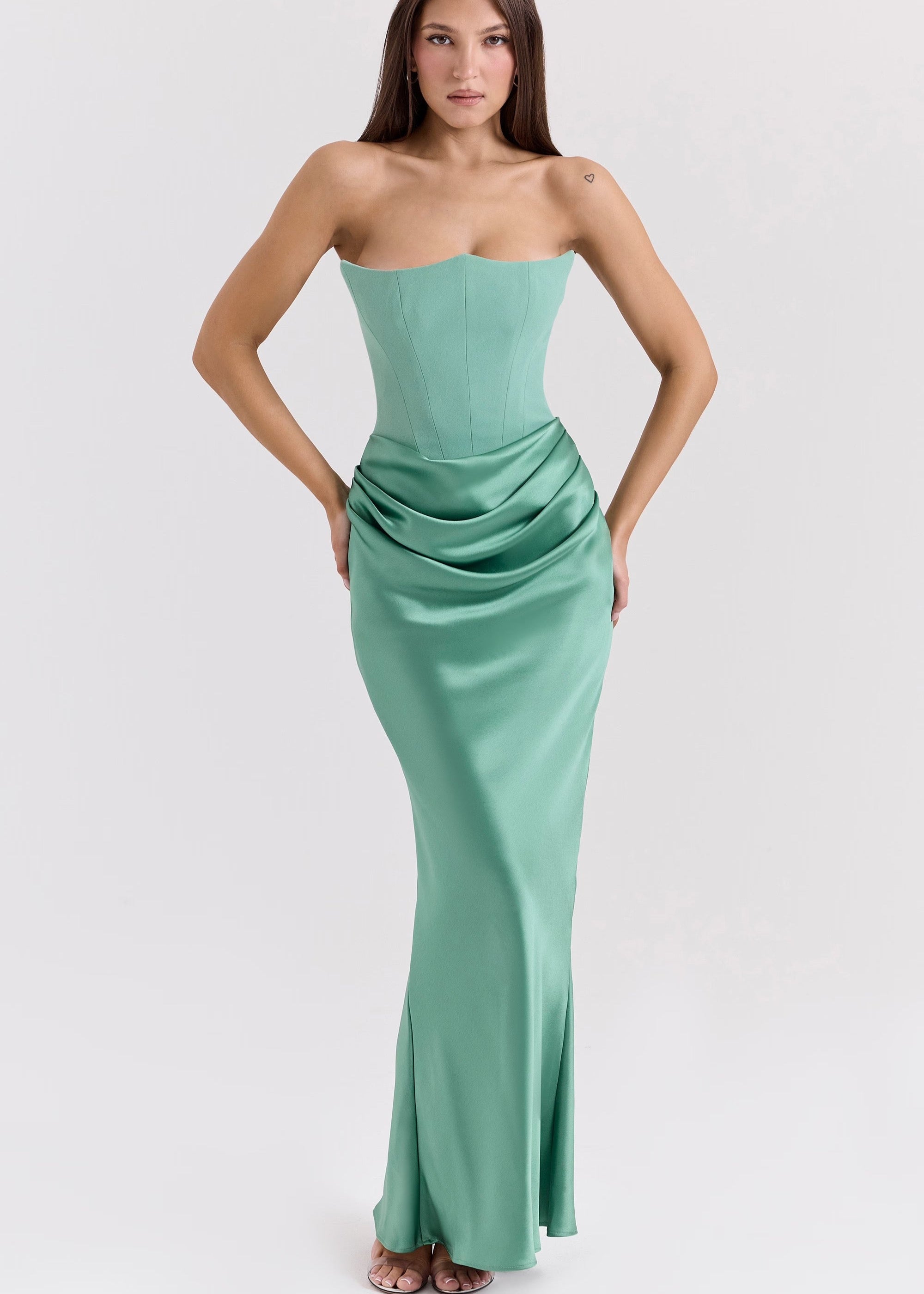 Vanessa – Elegantes und Schickes Maxikleid