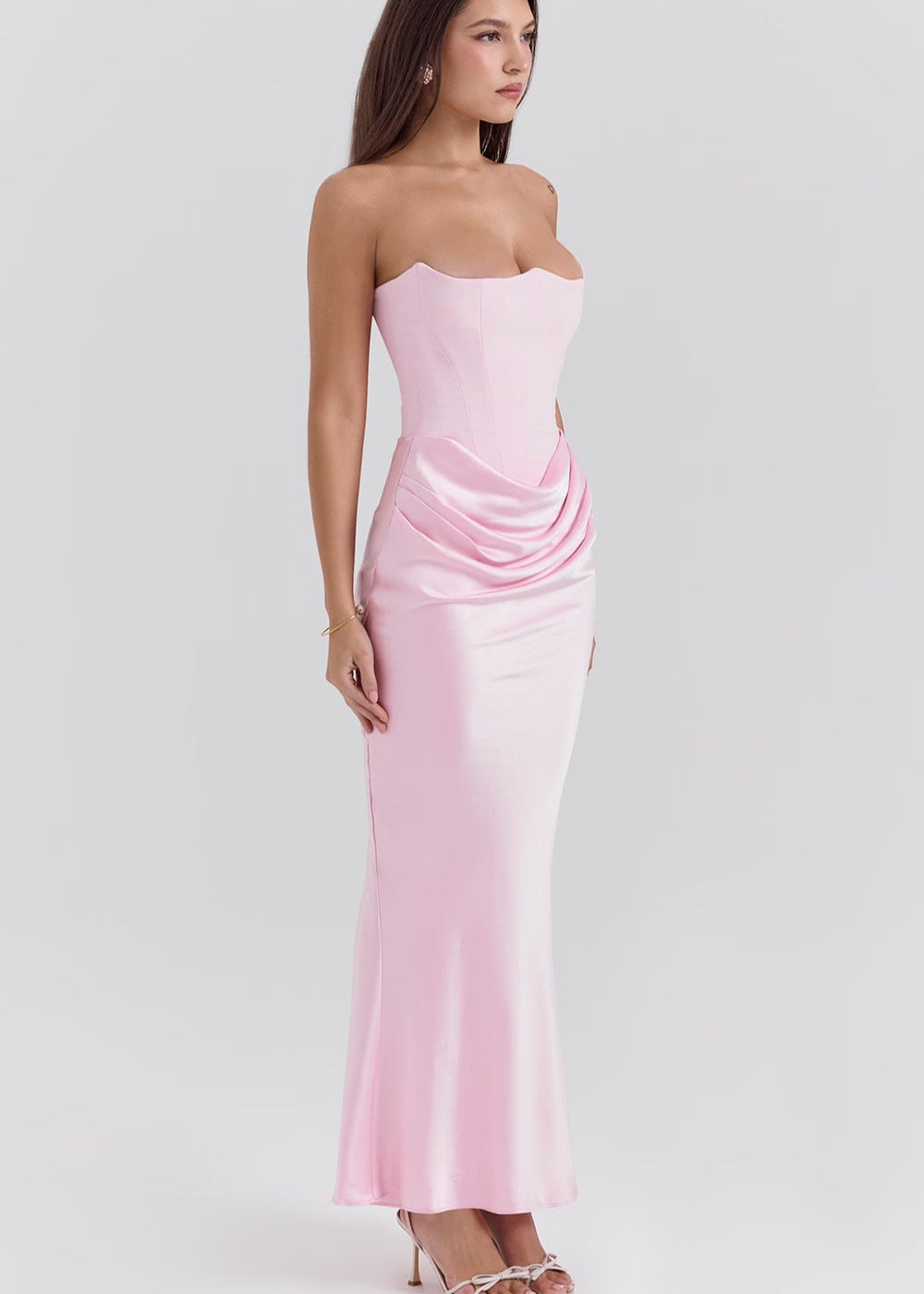 Vanessa – Elegantes und Schickes Maxikleid