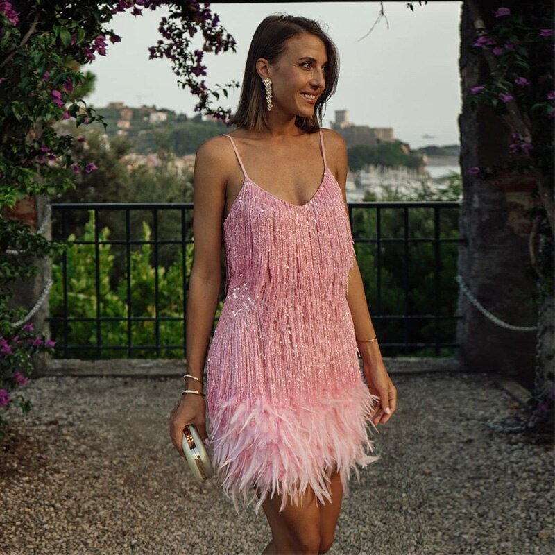 Sorvaya™ | Glamouröses Federkleid