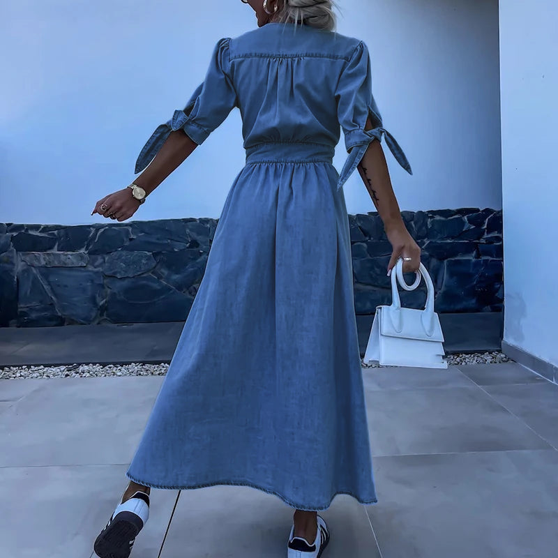 Grace | LOCKERES MAXIKLEID AUS DENIM MIT V-AUSSCHNITT