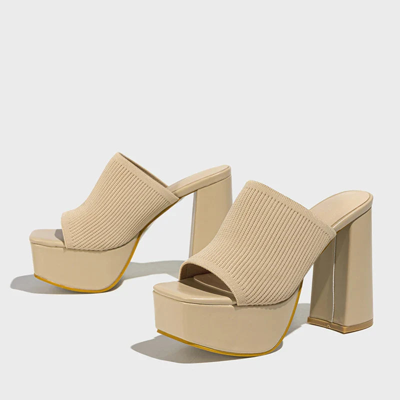 Sveira | Plattform Sandalen