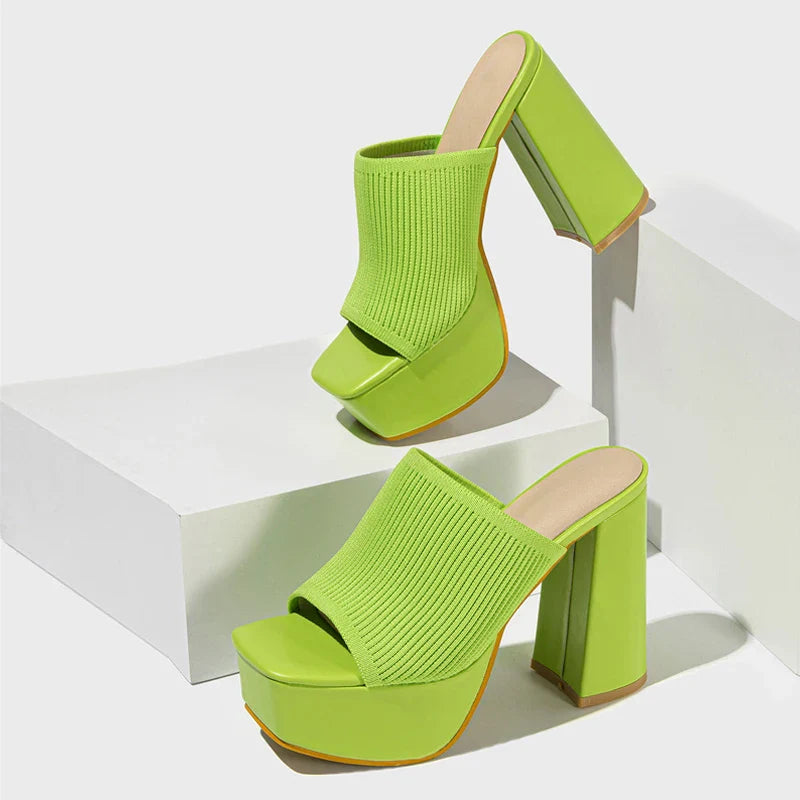 Sveira | Plattform Sandalen