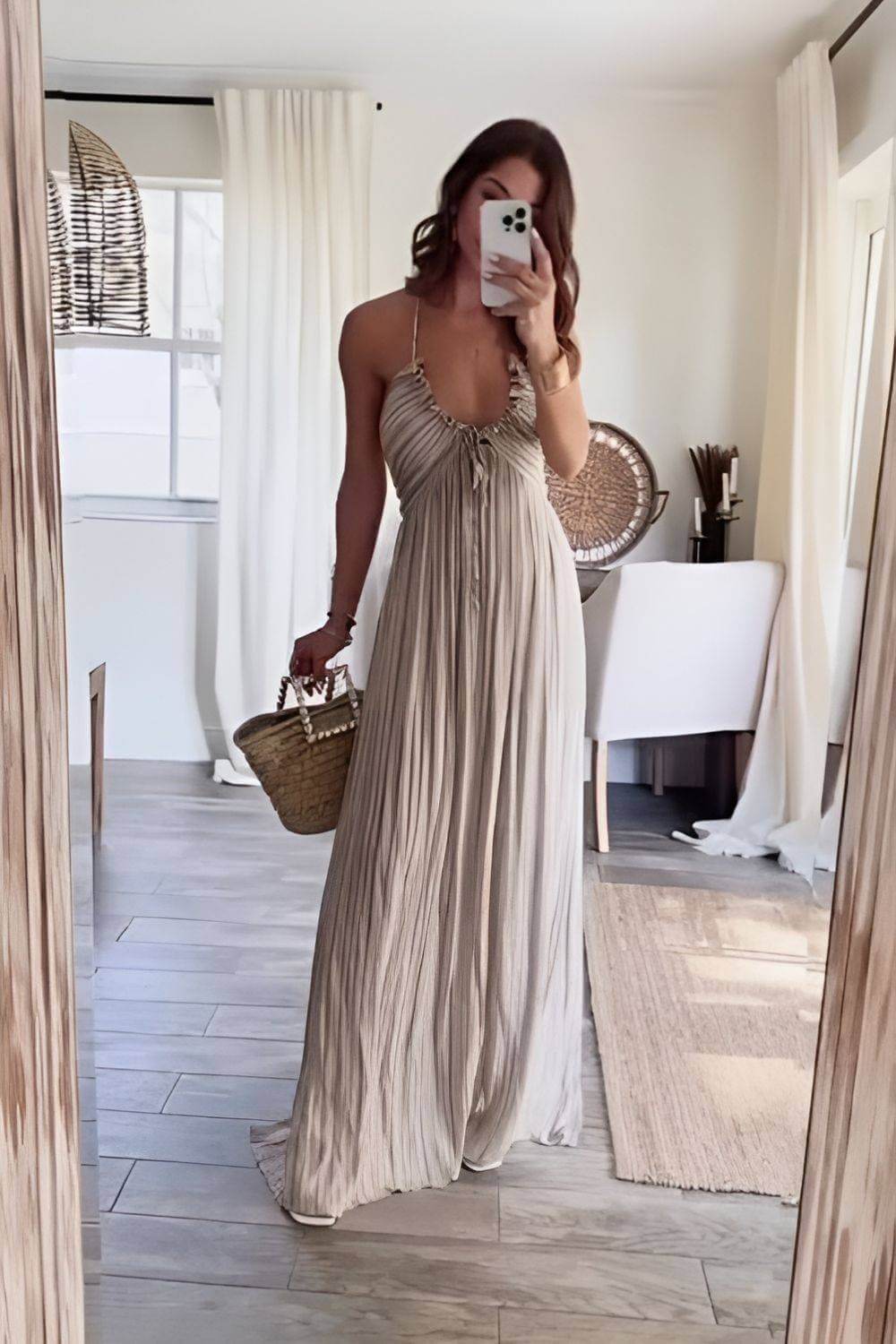 Lanie – Schickes plissiertes Maxikleid