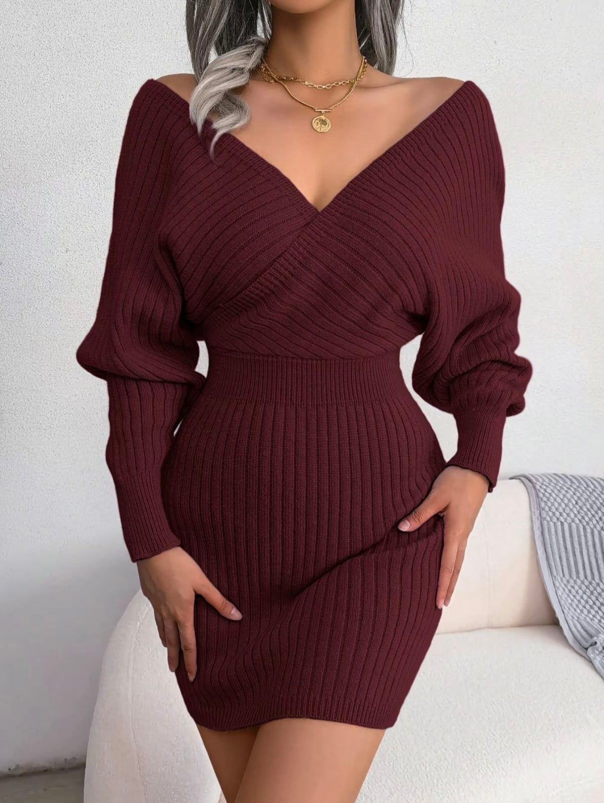 Chloe | V-Ausschnitt Strickkleid