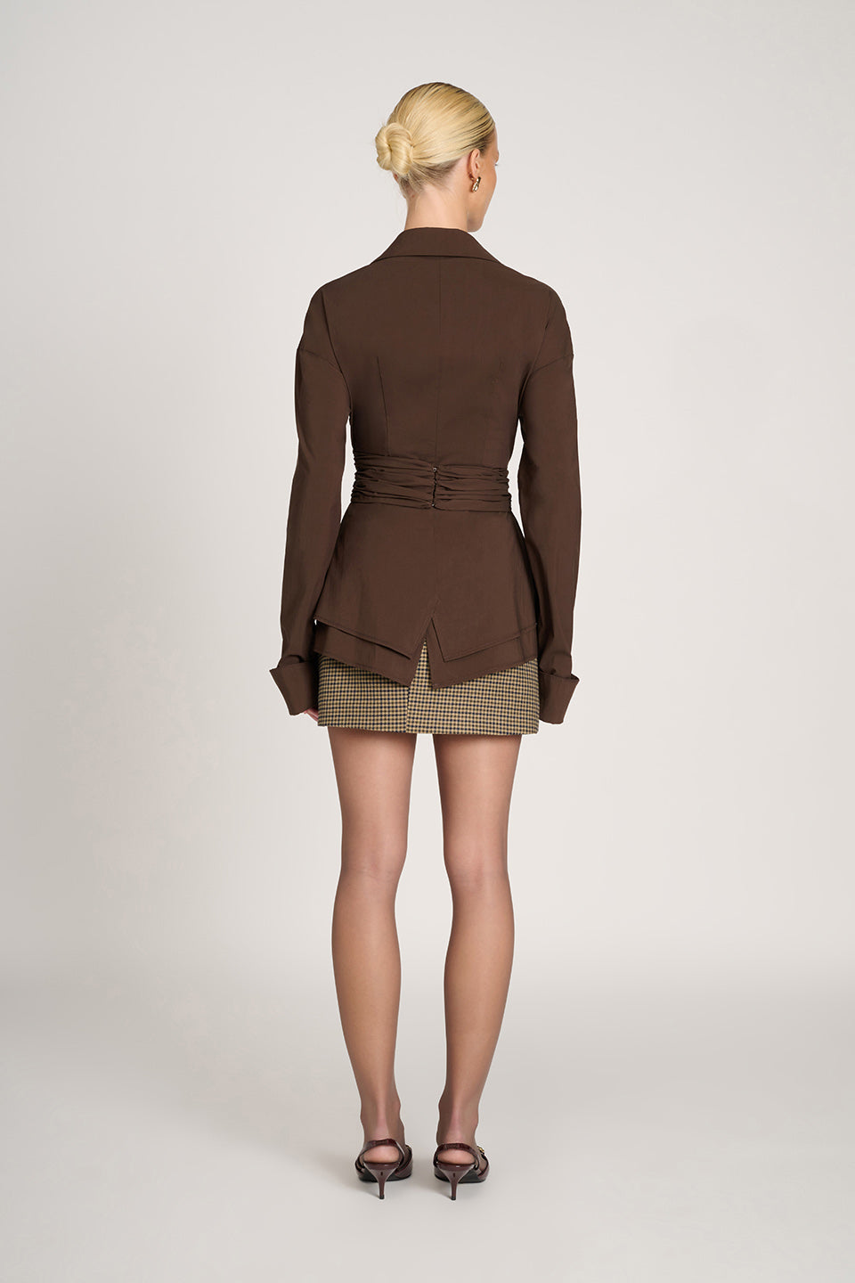 Orlina | Minimalistische Wickelbluse