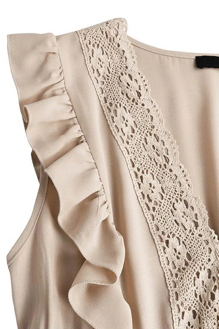 Blanca – Maxikleid aus Spitze mit V-Ausschnitt und Volant