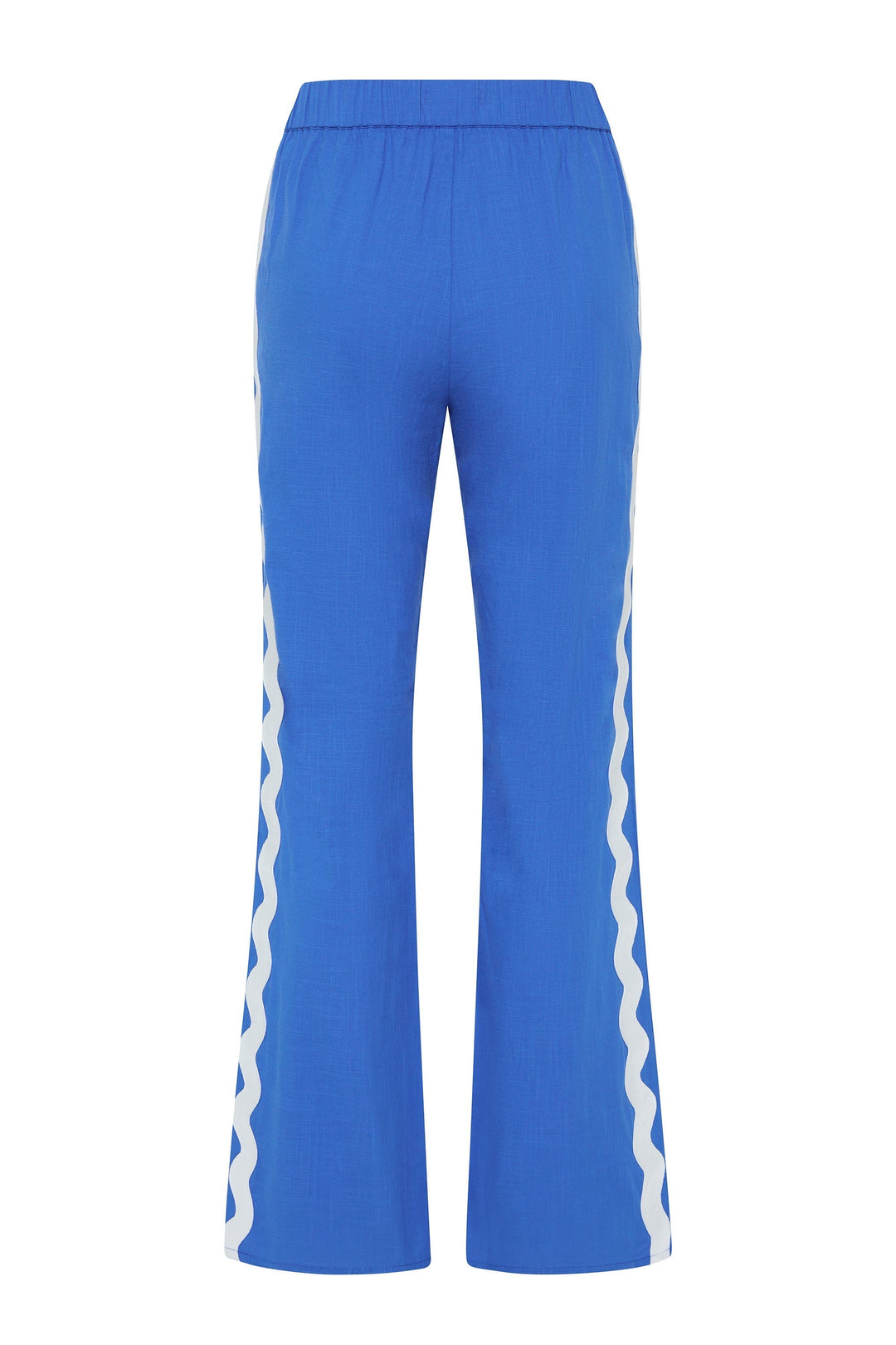 Tash – Besticktes Set mit erhabenen Wellenmustern