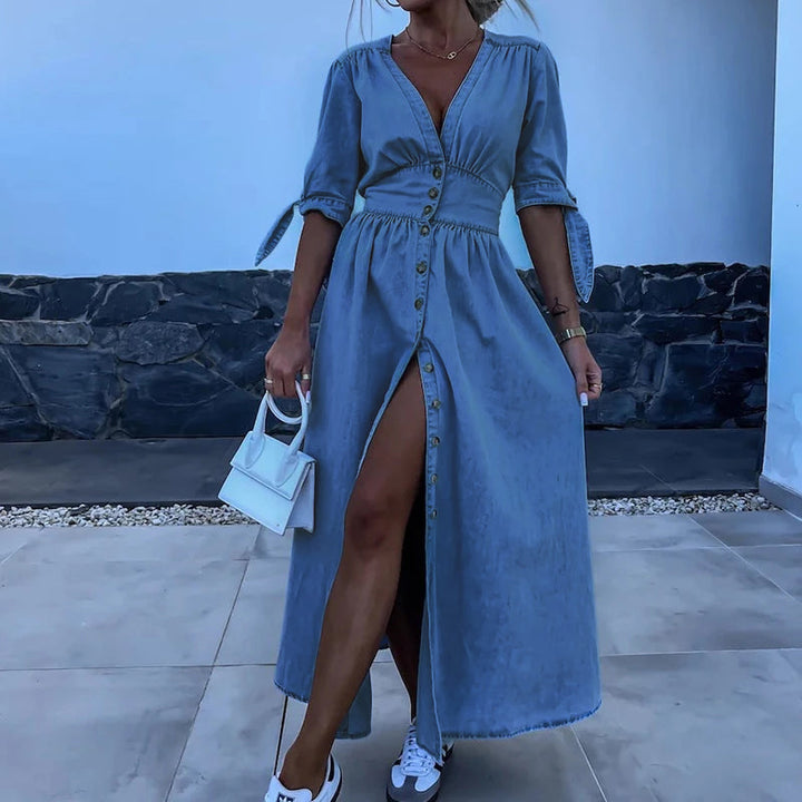 GRACE | LOCKERES MAXIKLEID AUS DENIM MIT V-AUSSCHNITT
