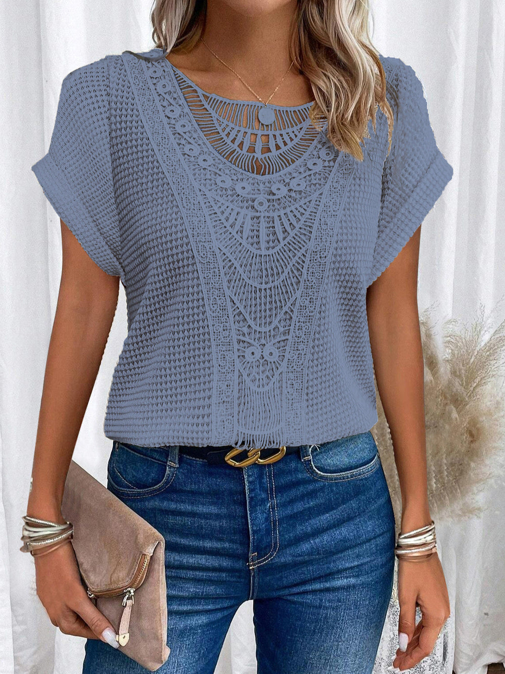 Magnolia | Kurzärmliges Top mit Spitzen-Details