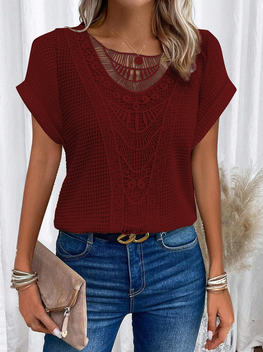 Magnolia | Kurzärmliges Top mit Spitzen-Details