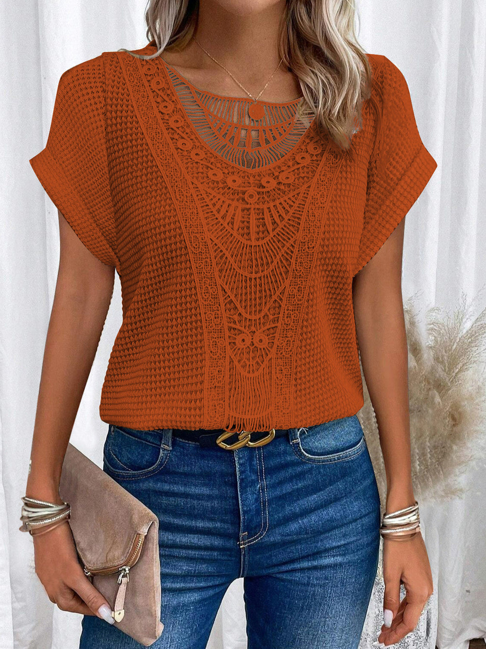Magnolia | Kurzärmliges Top mit Spitzen-Details