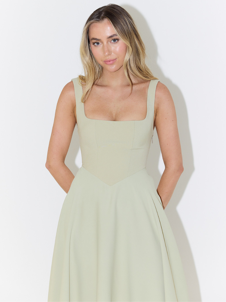 Lucinda™ | Kleid mit purpurroter Eleganz