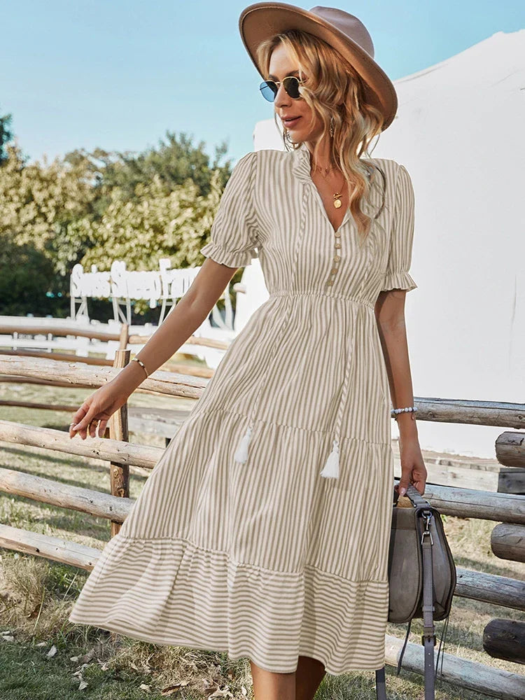 Maya | Gestreiftes V-Ausschnitt-Kleid mit Quasten