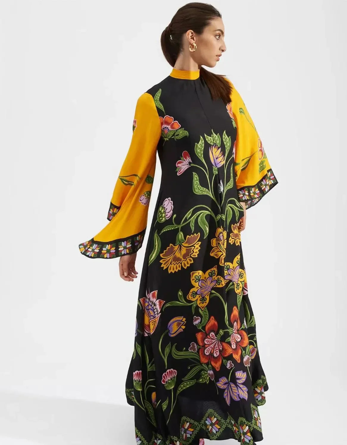 Sculpted Elegance™ Geblümtes Maxikleid