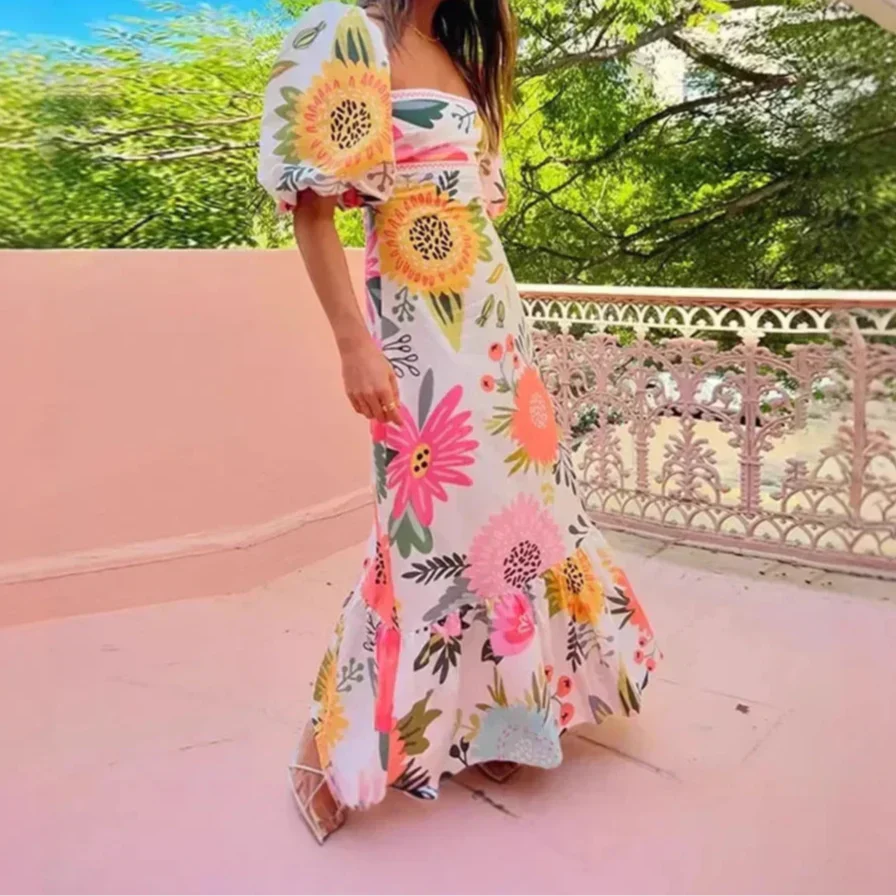 Elara Falten Maxikleid
