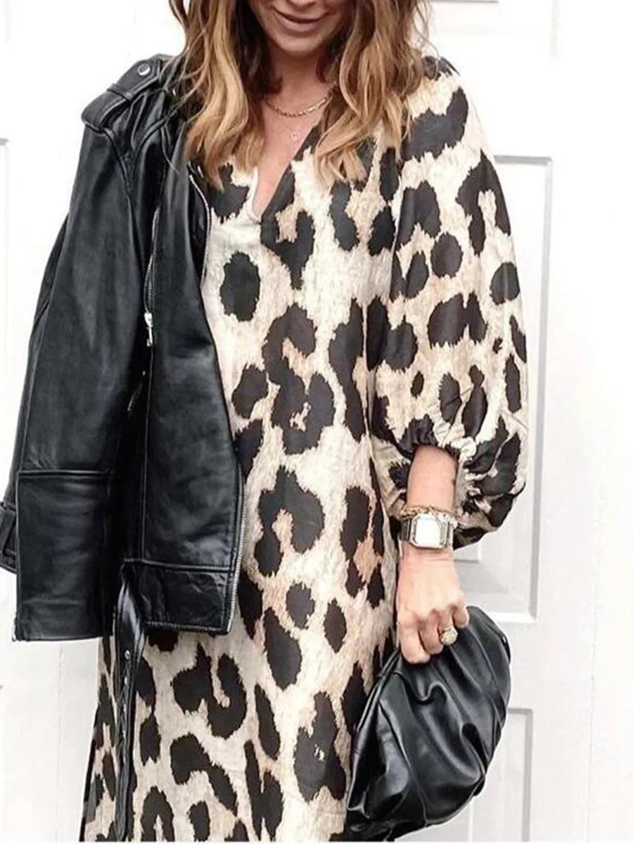Zarina | Maxikleid mit Leopardenmuster und V-Ausschnitt