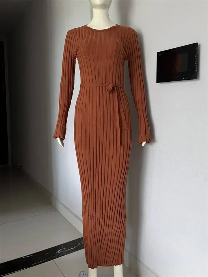 Luna | Strick Maxikleid mit Schnürung