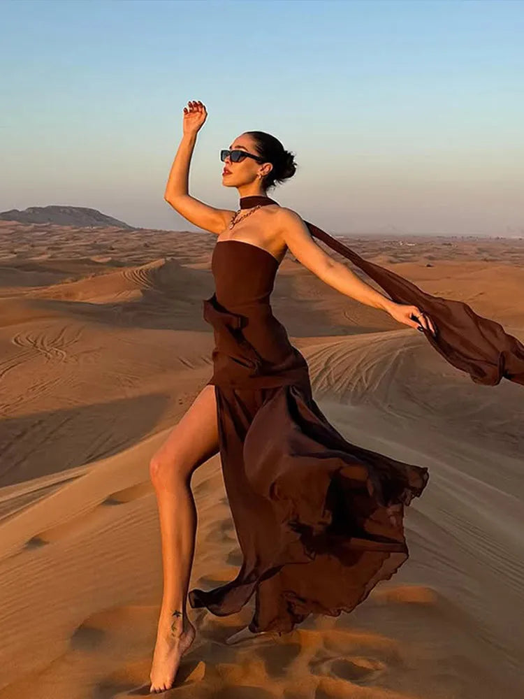 Isabella | Weißes schulterfreies Maxikleid mit Schal